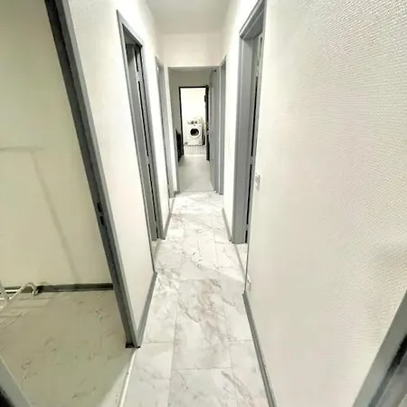 Spacieux Et Moderne Vaulx-en-Velin